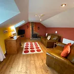 Holiday home Smugglers Rock
